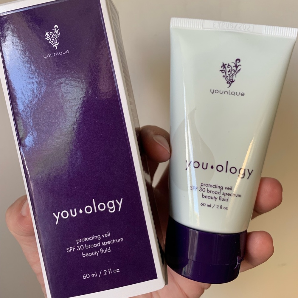 Younique Protecting Veil with SPF30